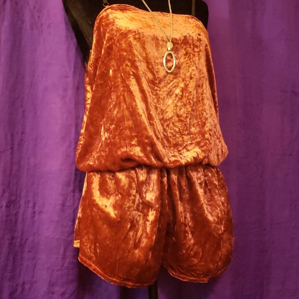 Rachel Roy crushed velvet romper LG - Picture 4 of 5